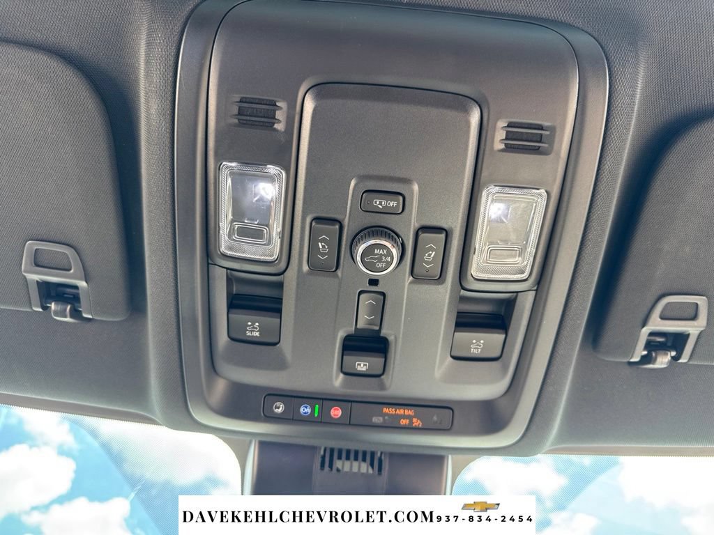 Used 2025 Chevrolet Suburban High Country w/ Sun And Tow Package AWD/4WD image 30