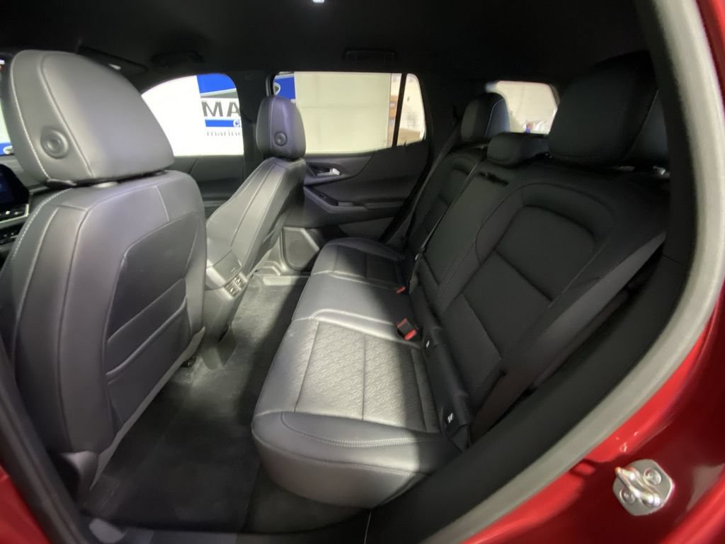 Used 2025 Chevrolet Equinox LT w/ Convenience Package II FWD image 30