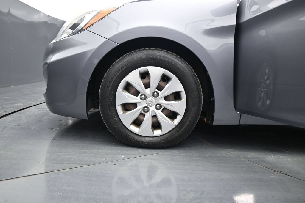Used 2015 Hyundai Accent GLS FWD image 24