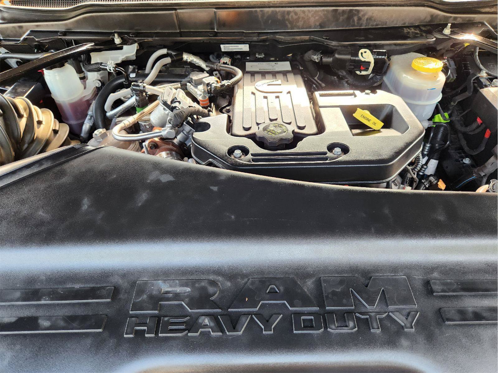 Used 2025 RAM 2500 Laramie AWD/4WD image 26