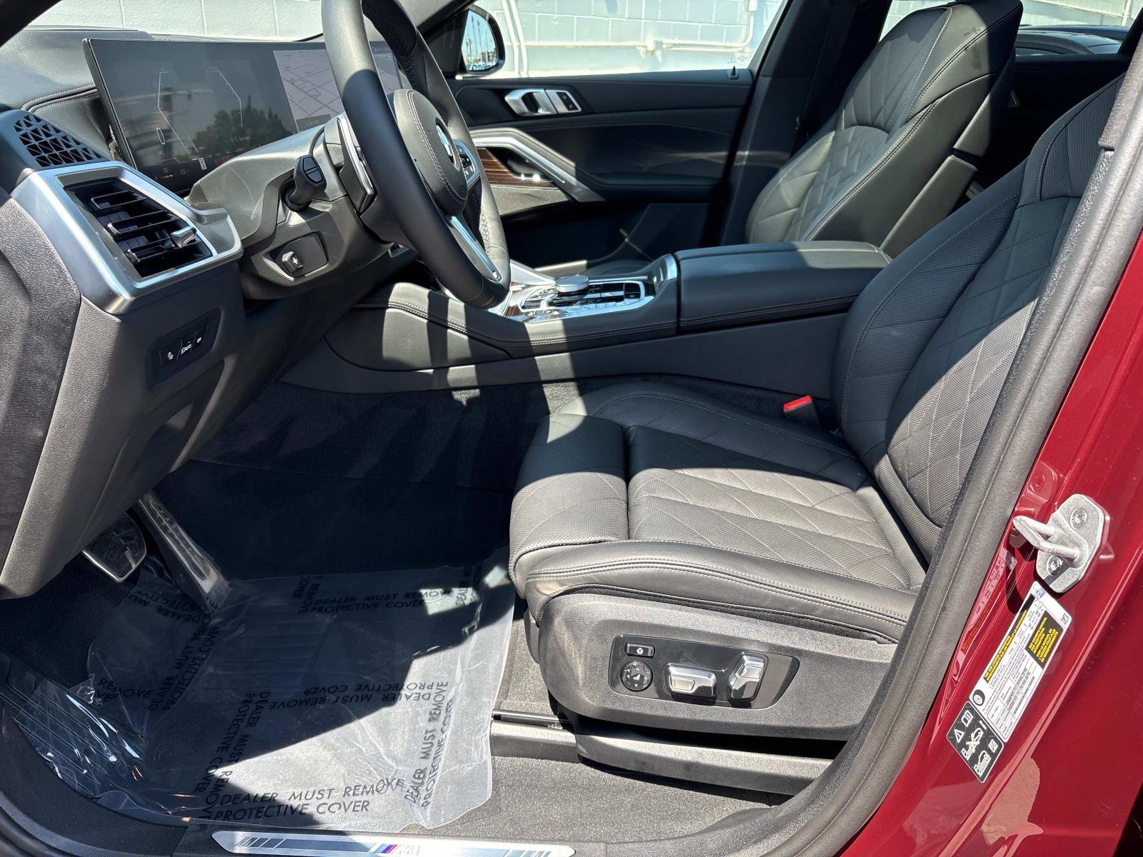 Used 2025 BMW X6 xDrive40i AWD/4WD image 17