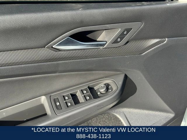 Certified 2022 Volkswagen Golf R image 35