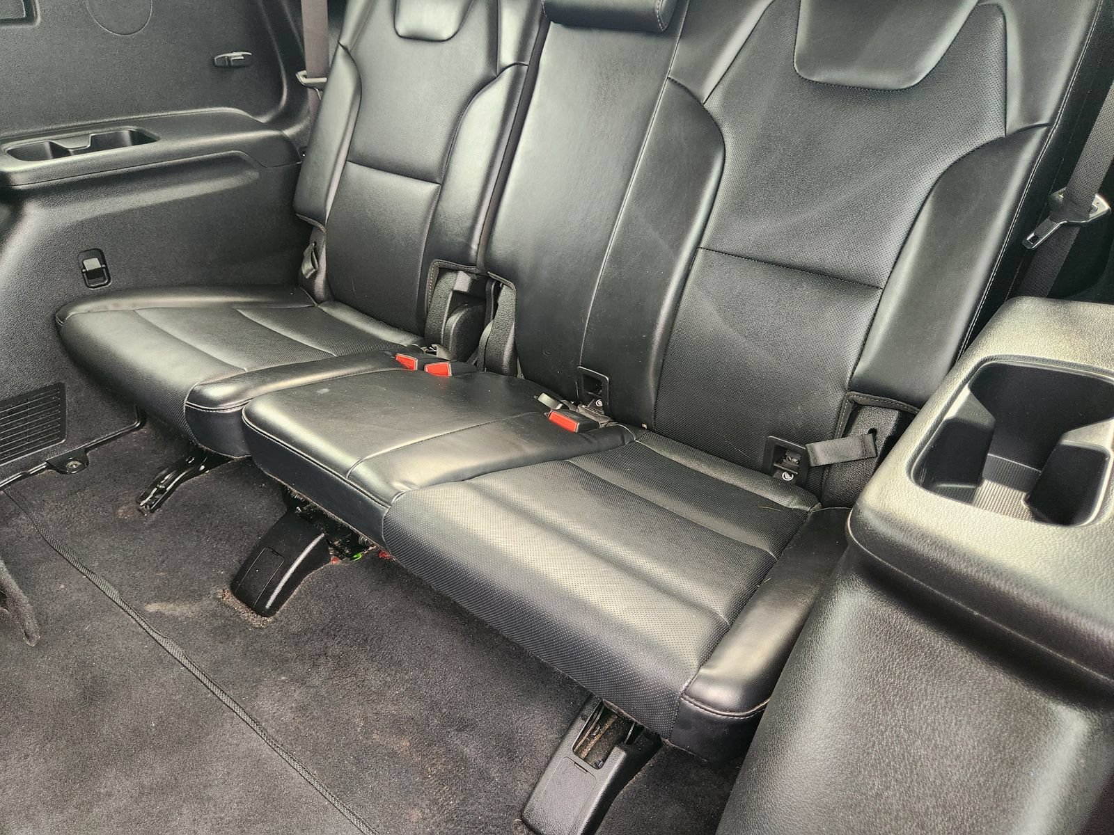 Used 2024 Kia Telluride LX FWD image 32