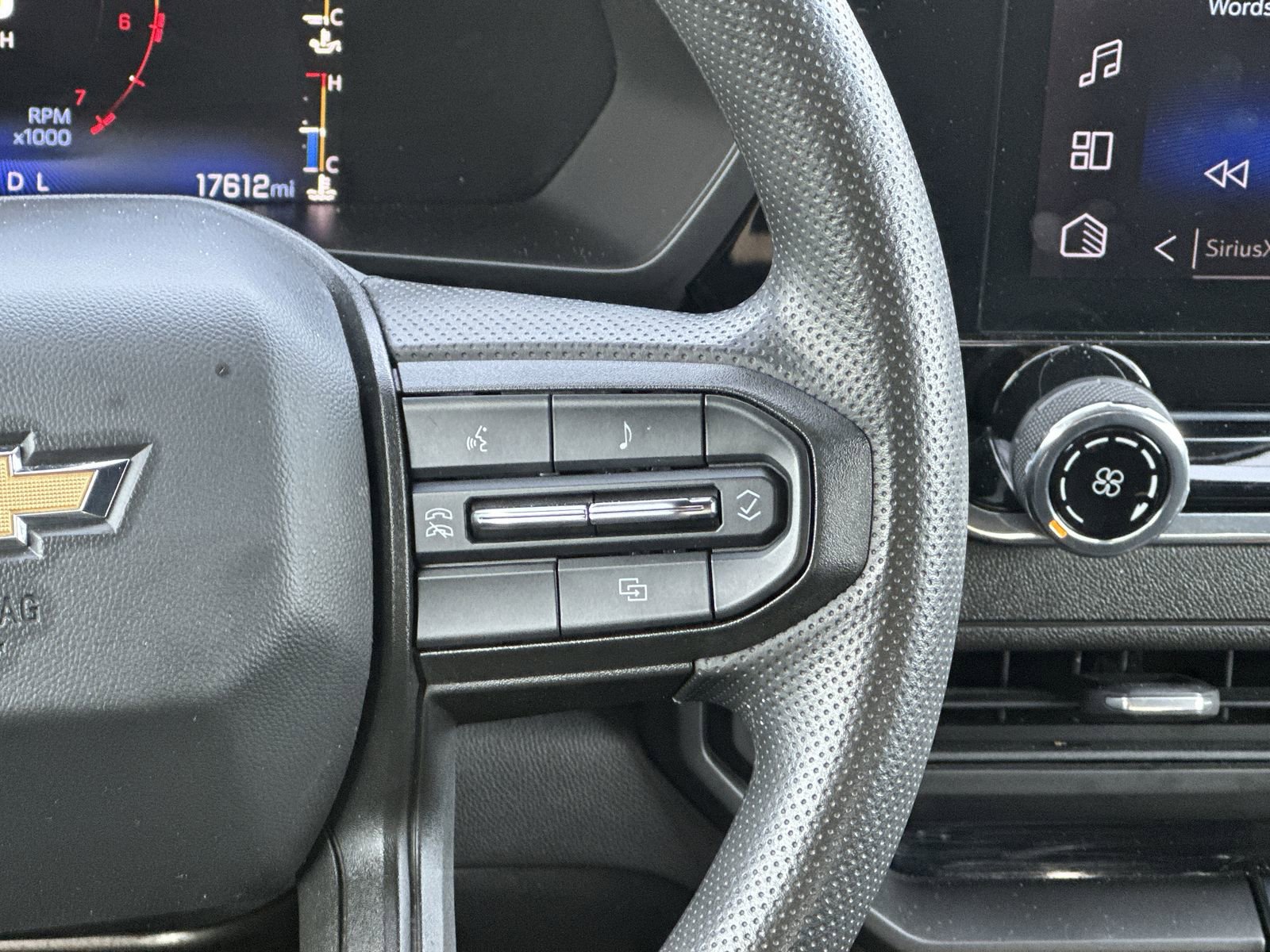 Used 2023 Chevrolet Colorado W/T image 21