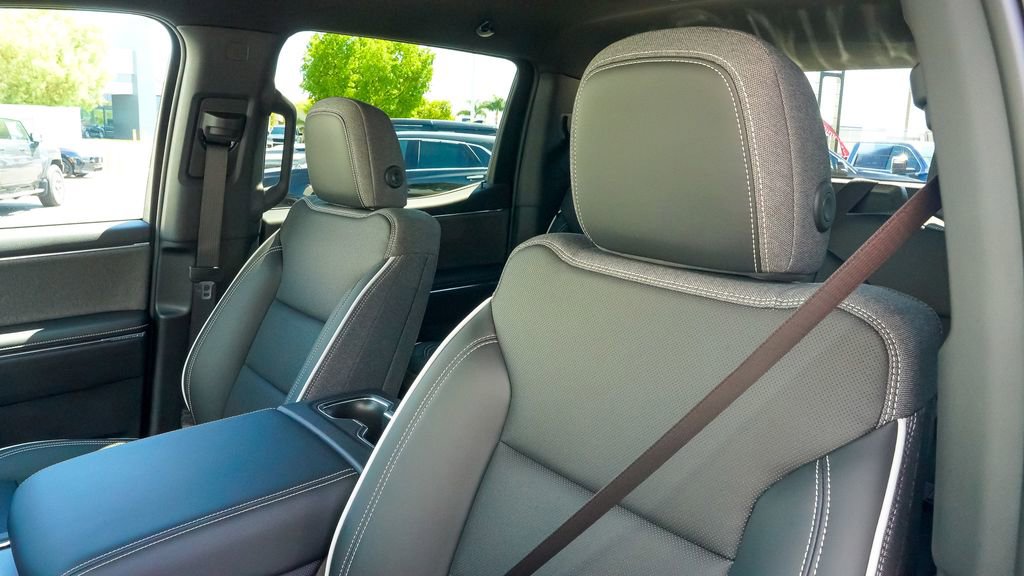 Used 2026 GMC Sierra EV Elevation image 17