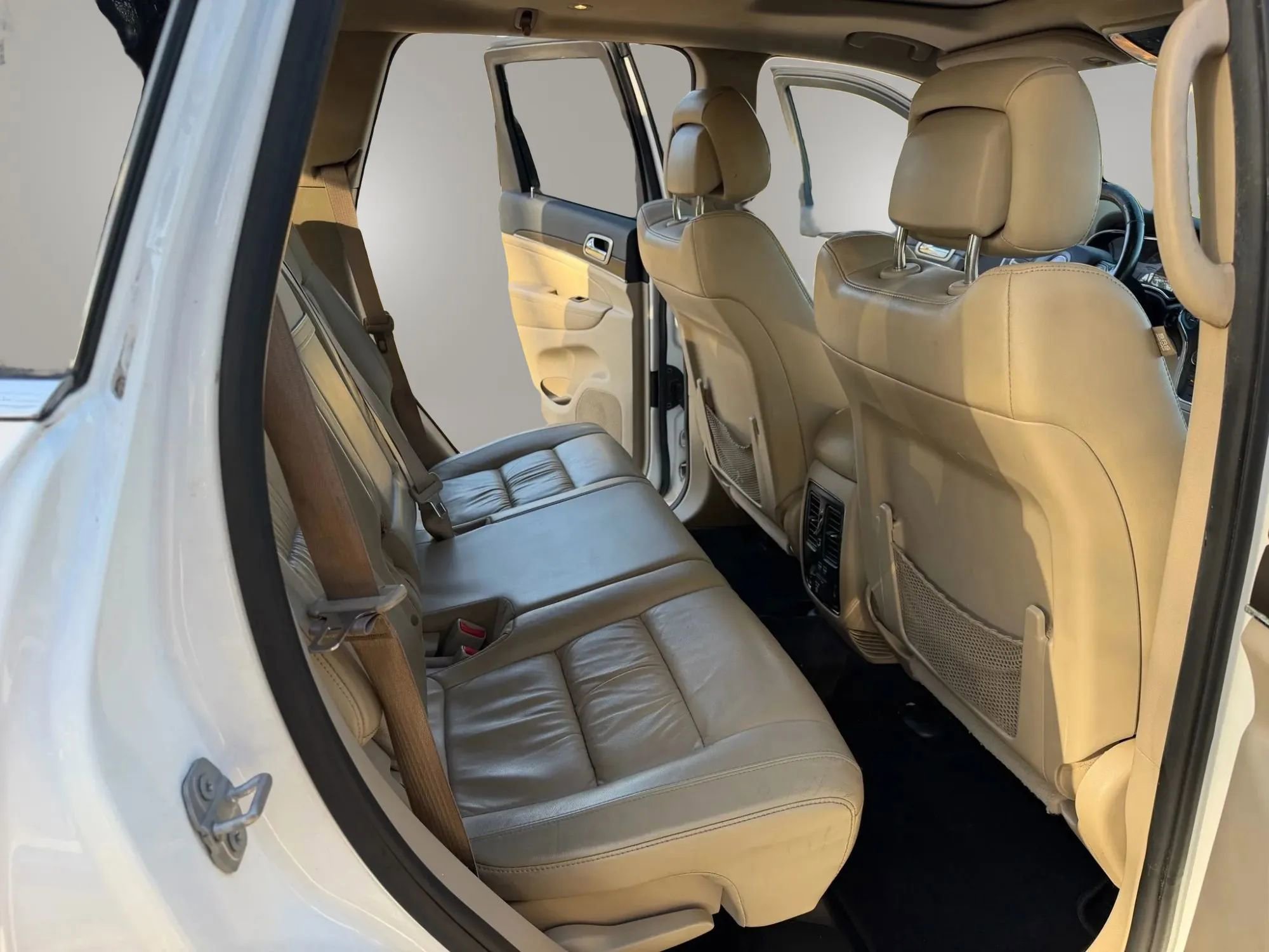 Used 2016 Jeep Grand Cherokee Limited image 15