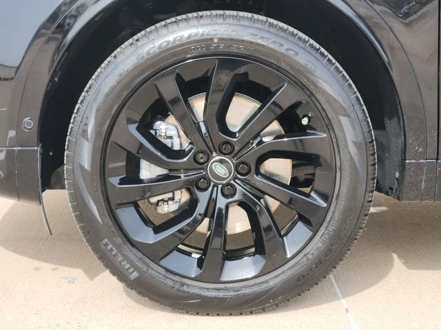 Used 2024 Land Rover Discovery Sport Dynamic SE image 10