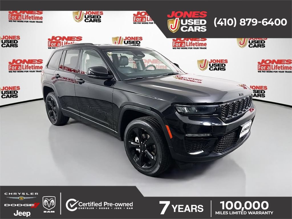 Used 2023 Jeep Grand Cherokee Limited w/ Black Appearance Package