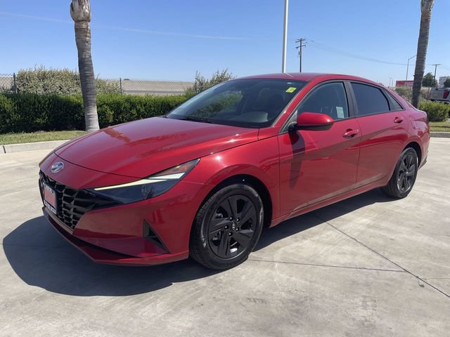 Used 2023 Hyundai Elantra SEL w/ Cargo Package FWD video 1