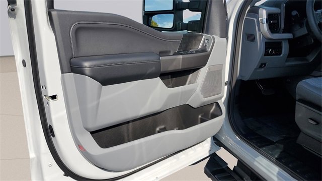 New 2026 Ford F250 4x4 Crew Cab Super Duty image 15