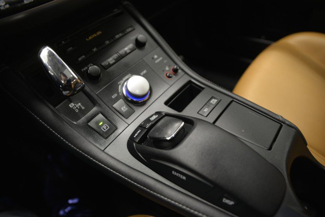 Used 2012 Lexus CT 200h image 28