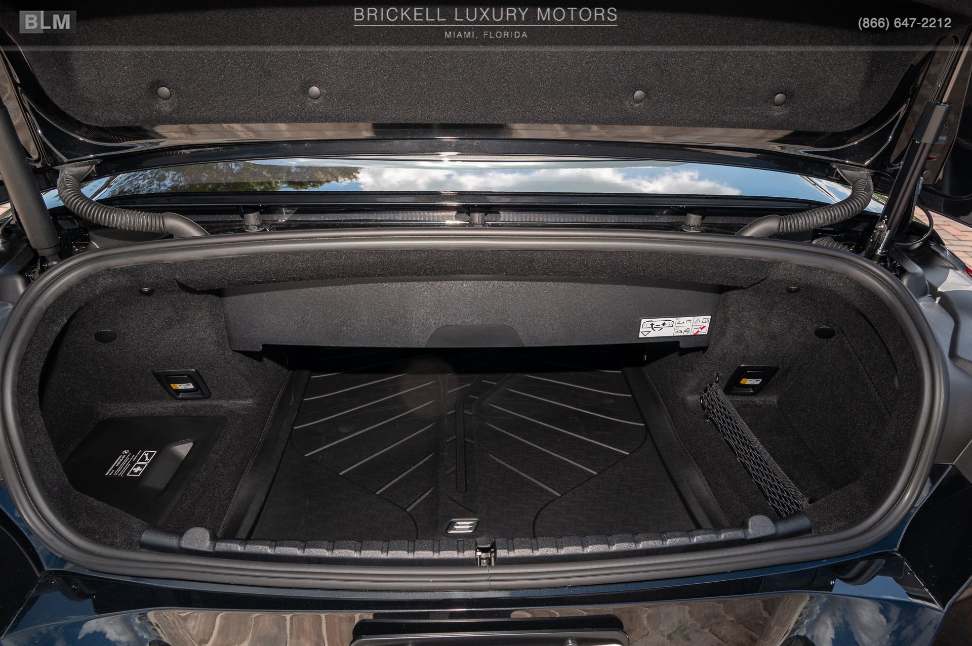 Used 2025 BMW M850i xDrive Convertible image 16