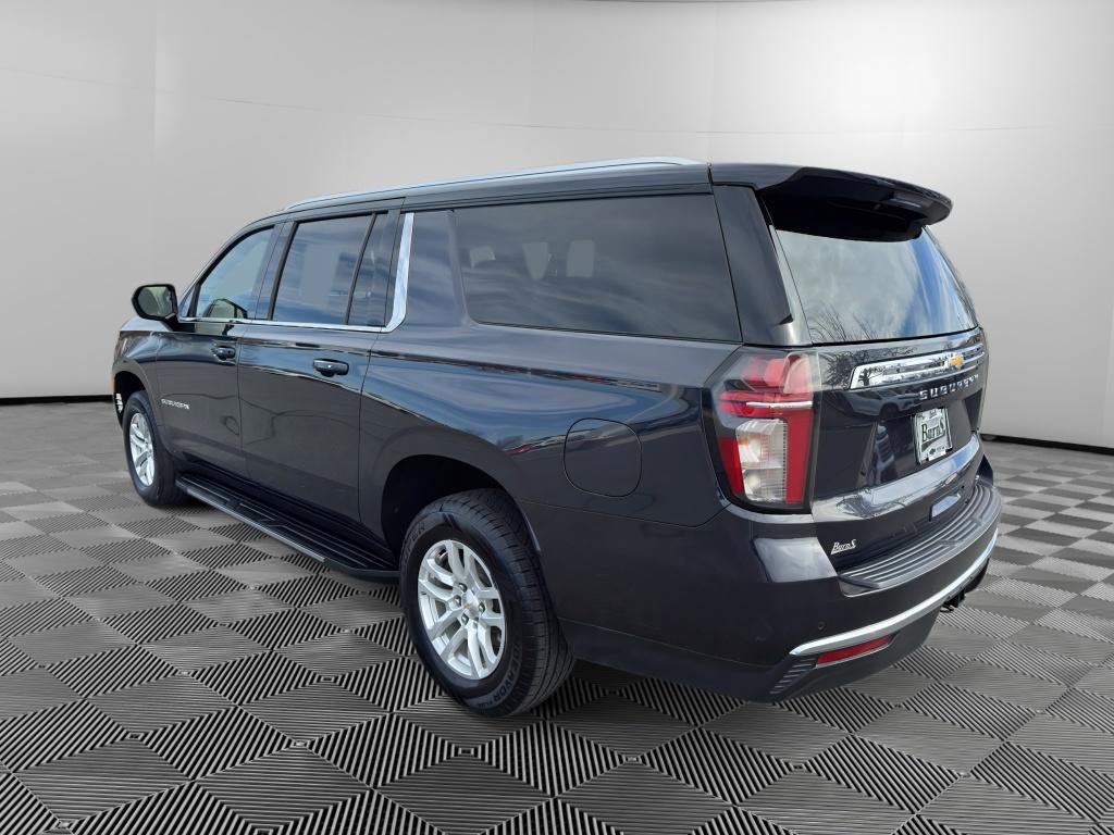 Used 2024 Chevrolet Suburban LT image 5
