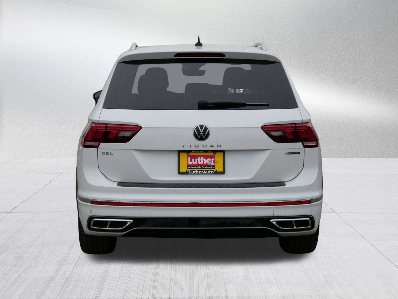 Used 2023 Volkswagen Tiguan SEL R-Line image 6