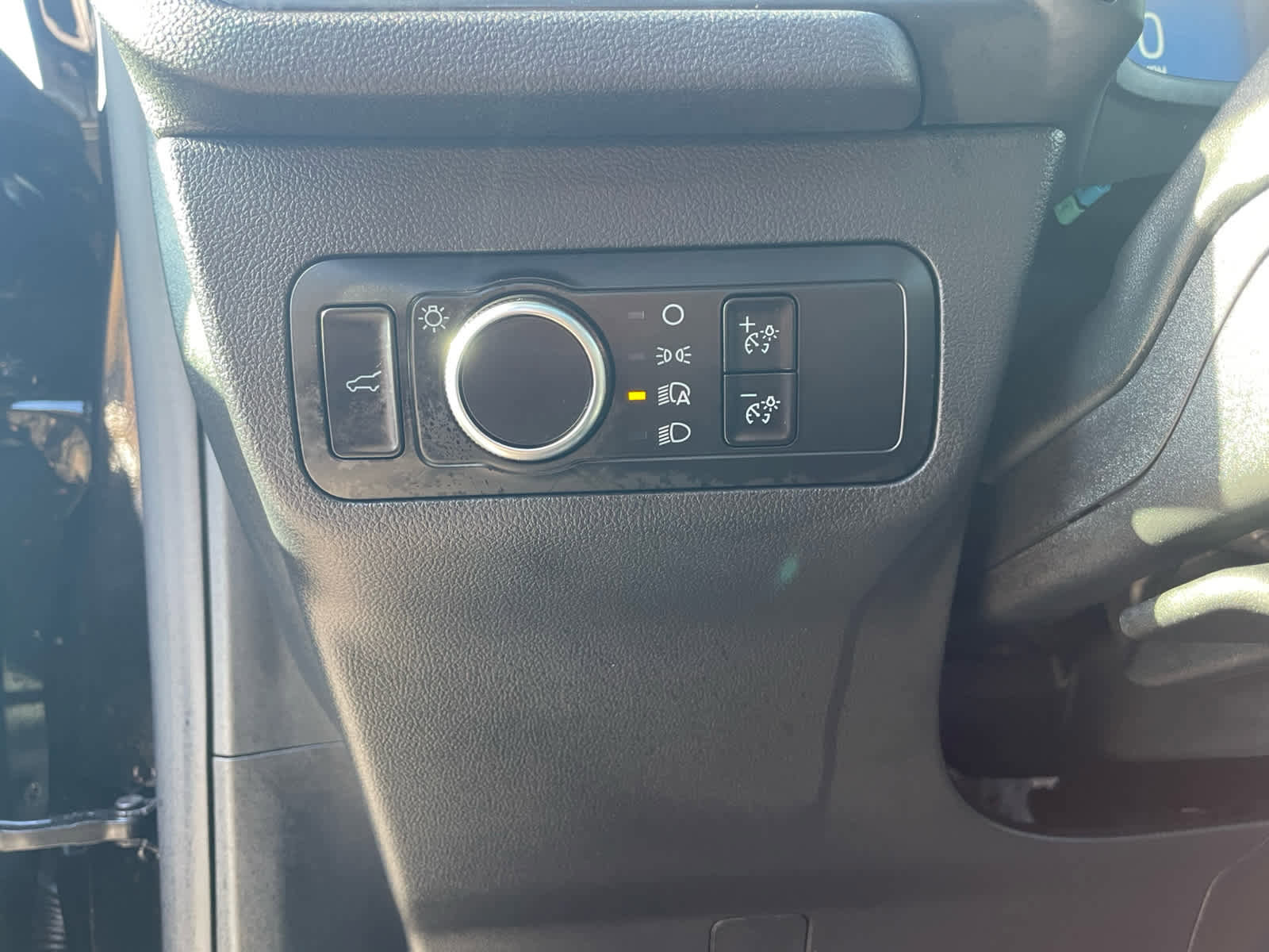 Used 2025 Ford Escape Active w/ Cold Weather Package image 13