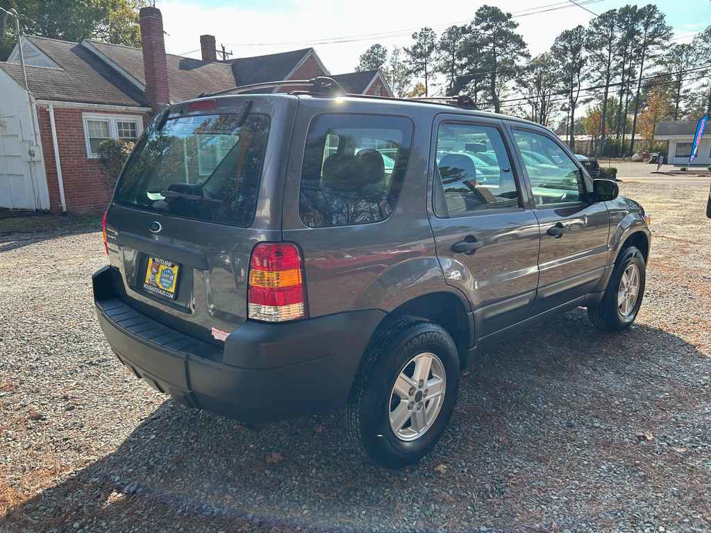 Used 2006 Ford Escape XLS image 4