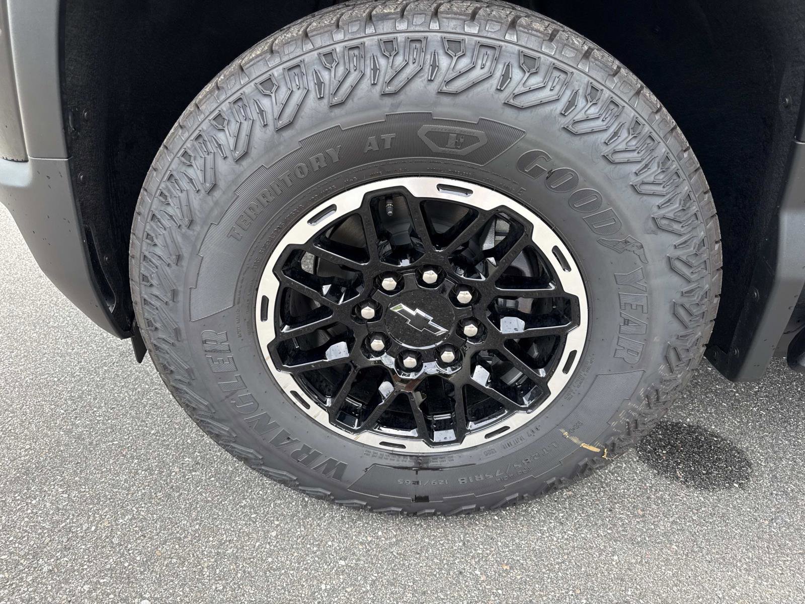 New 2026 Chevrolet Silverado EV Trail Boss image 35