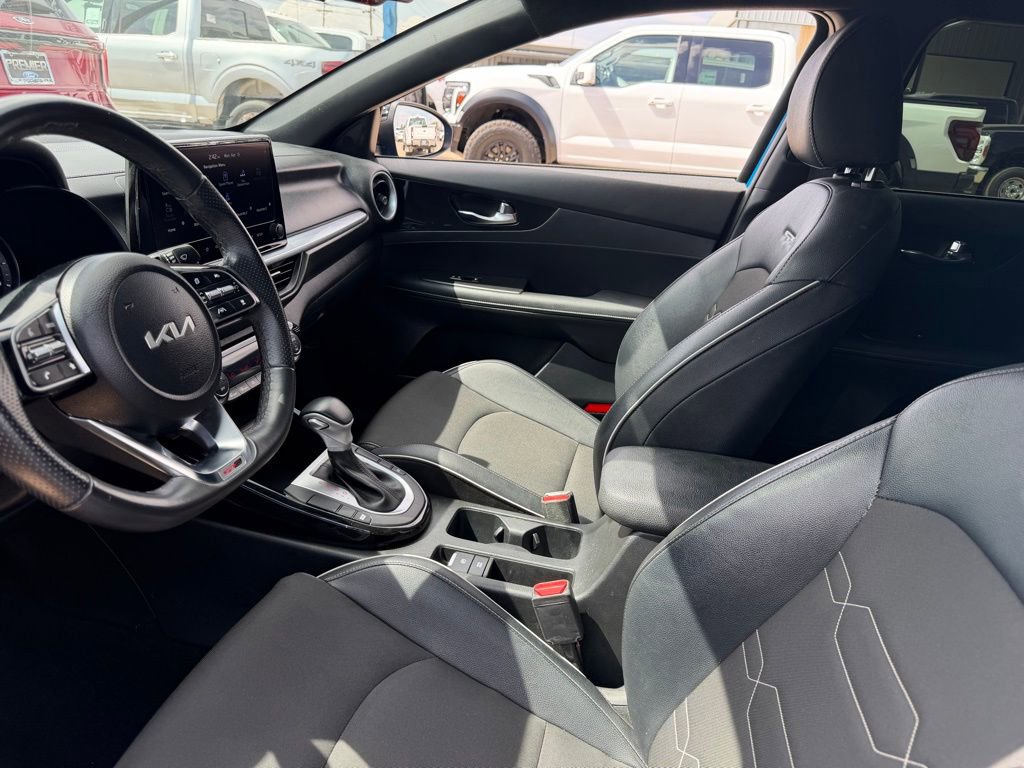 Used 2024 Kia Forte GT-Line image 7