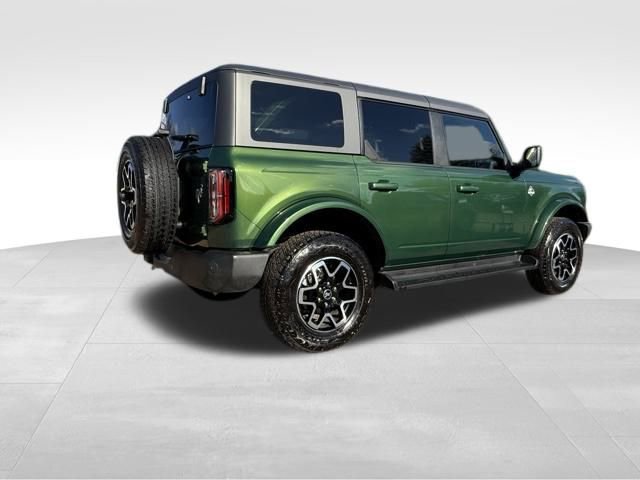 Used 2025 Ford Bronco Outer Banks image 4