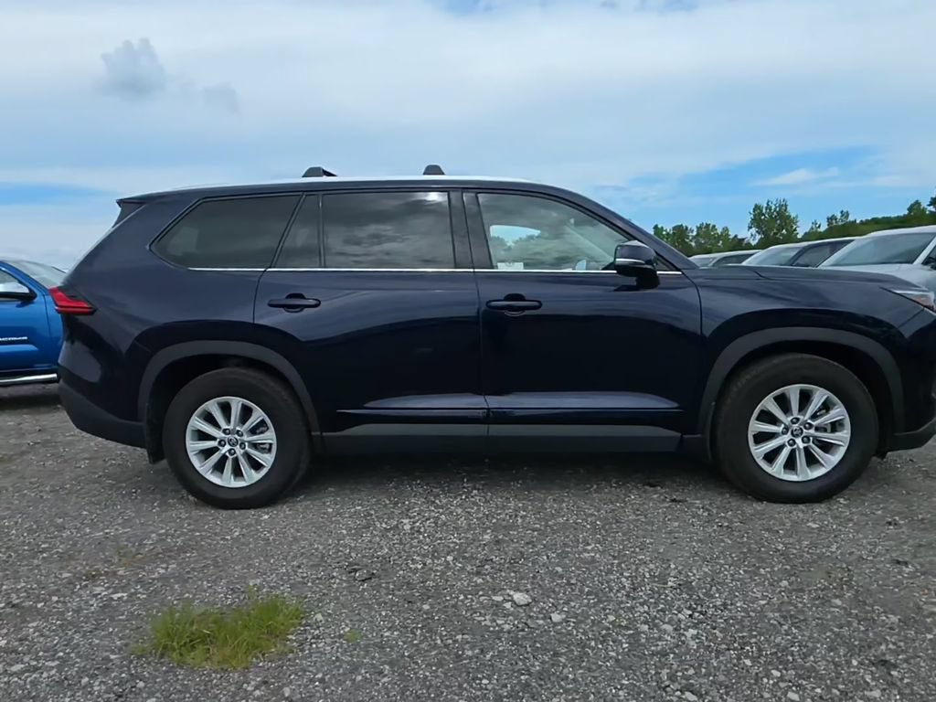 Used 2024 Toyota Grand Highlander AWD image 8