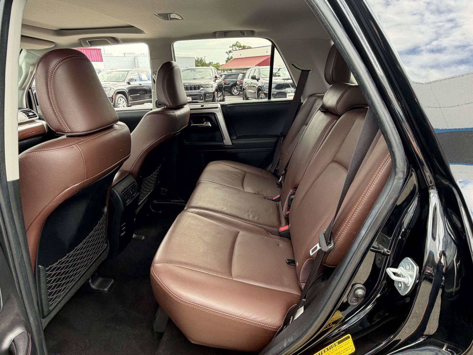 Used 2017 Toyota 4Runner Limited AWD/4WD image 29