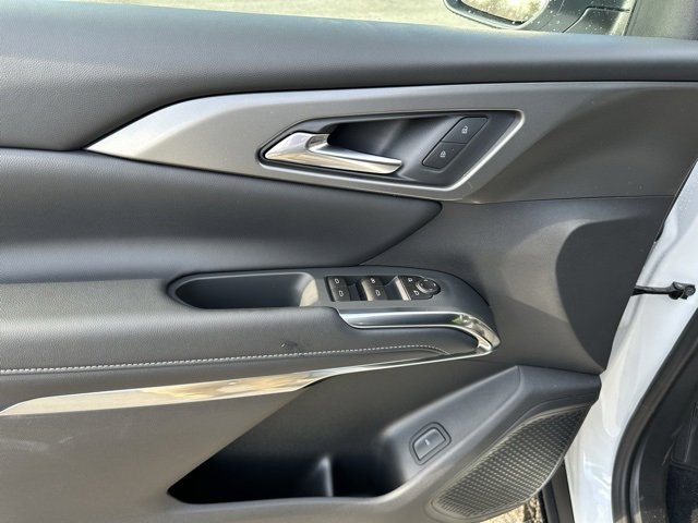 New 2026 Chevrolet Traverse LT image 8