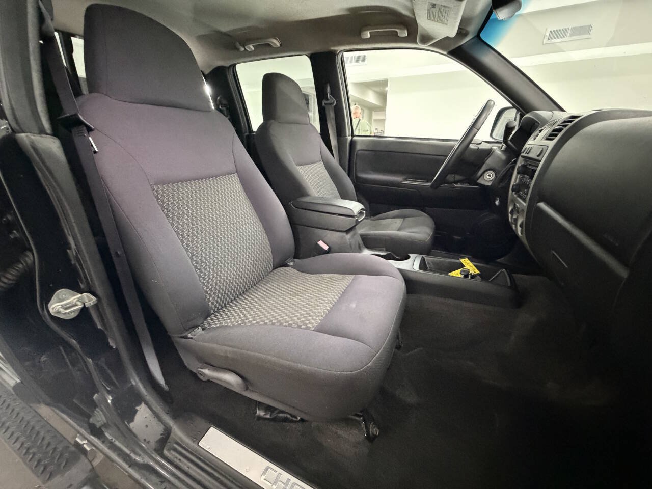 Used 2009 Chevrolet Colorado LT w/ LT Preferred Equipment Group AWD/4WD image 12