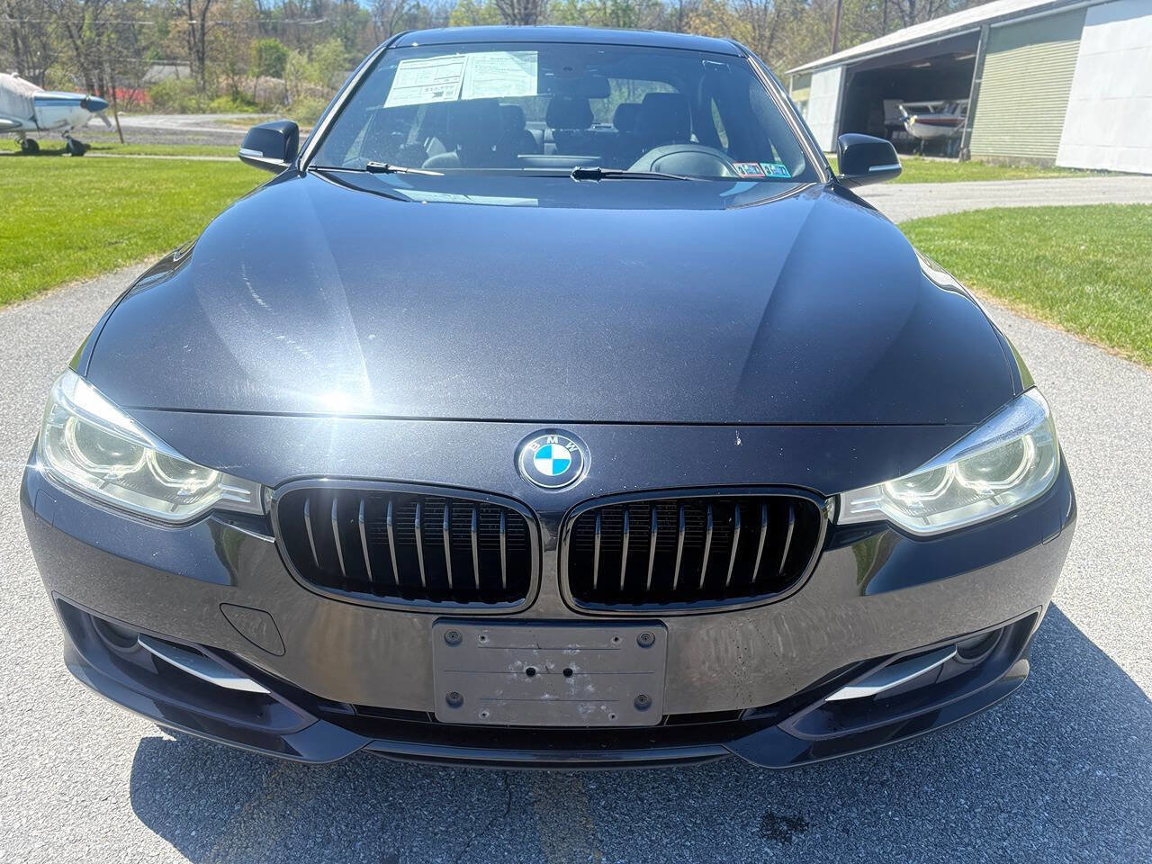 Used 2013 BMW 335i xDrive Sedan AWD/4WD image 2