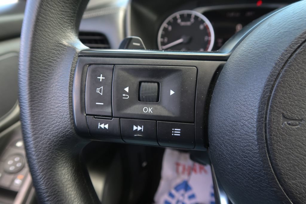 Used 2024 Nissan Rogue S FWD image 18