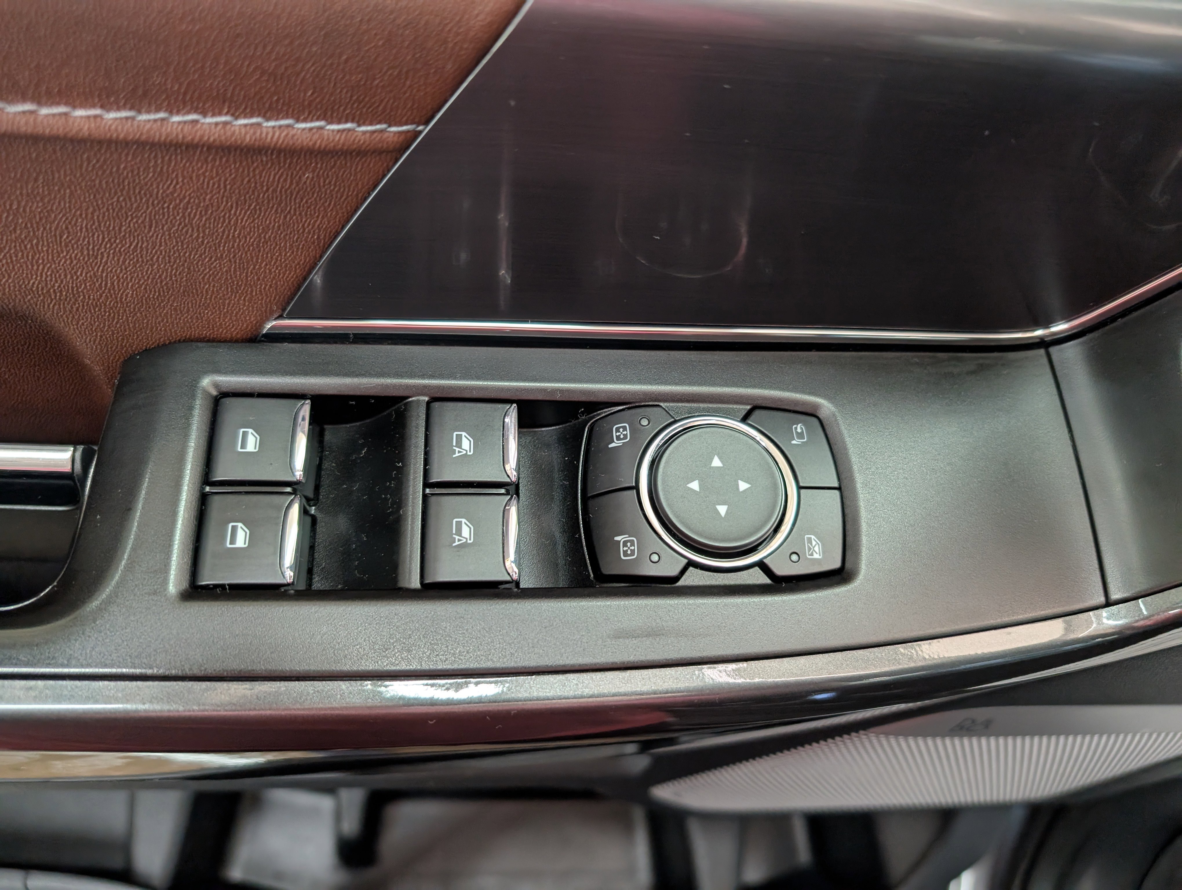 Used 2022 Ford F150 Lariat w/ Equipment Group 502A High image 13