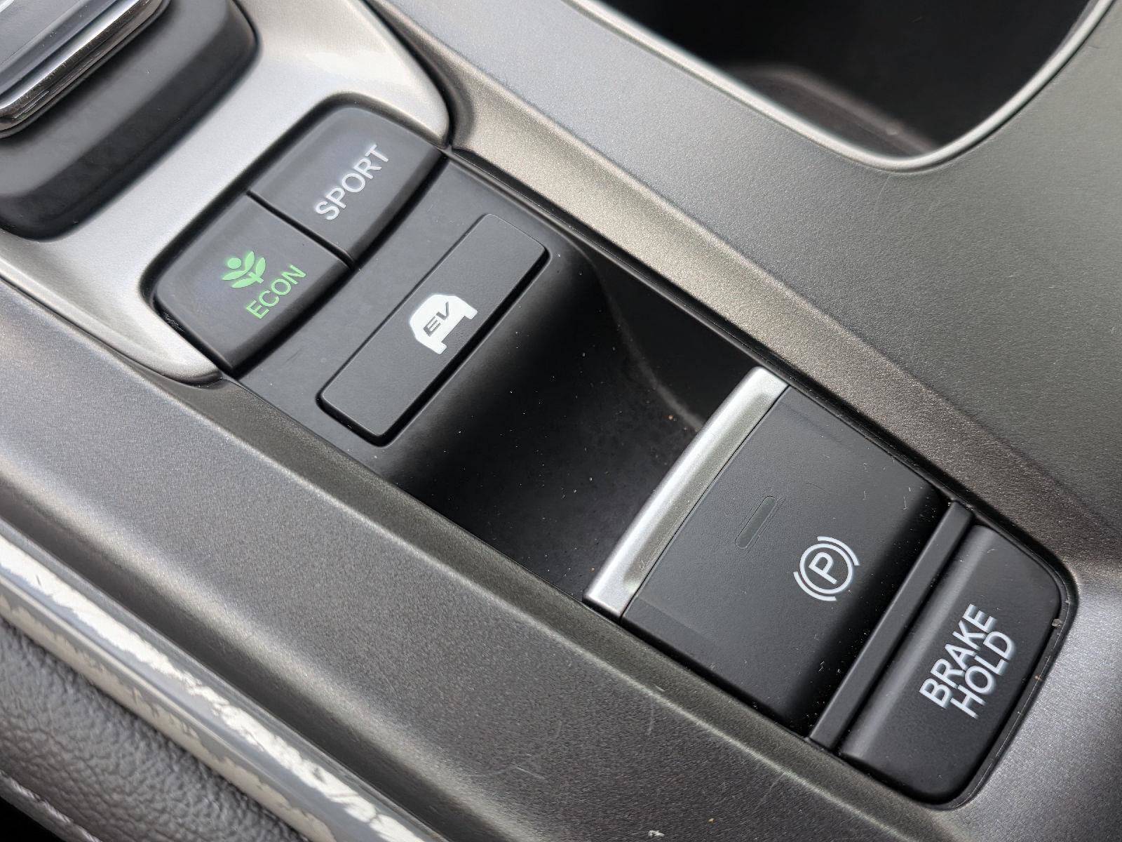 Used 2020 Honda Accord Touring image 18