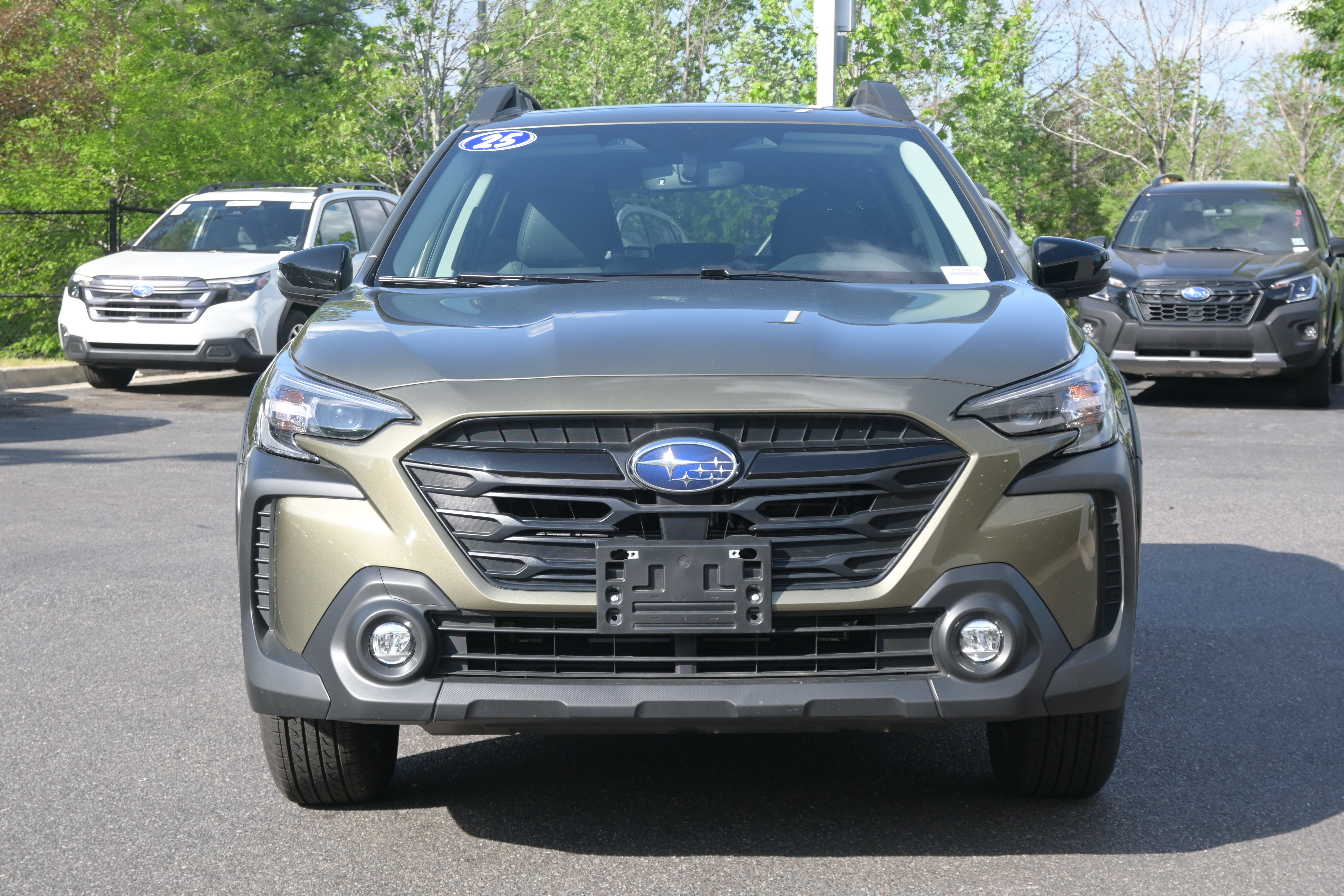 Certified 2025 Subaru Outback Onyx Edition AWD/4WD image 3
