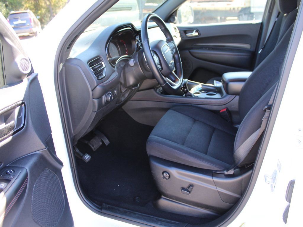 Used 2023 Dodge Durango GT image 4