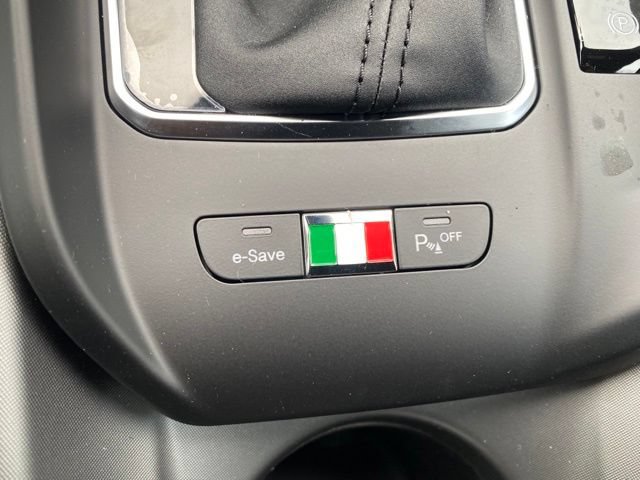 Used 2024 Alfa Romeo Tonale Ti AWD/4WD image 31