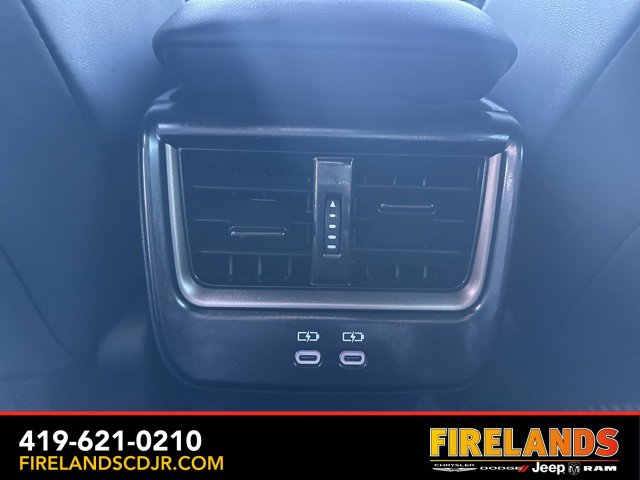 Used 2025 Toyota Crown XLE image 8