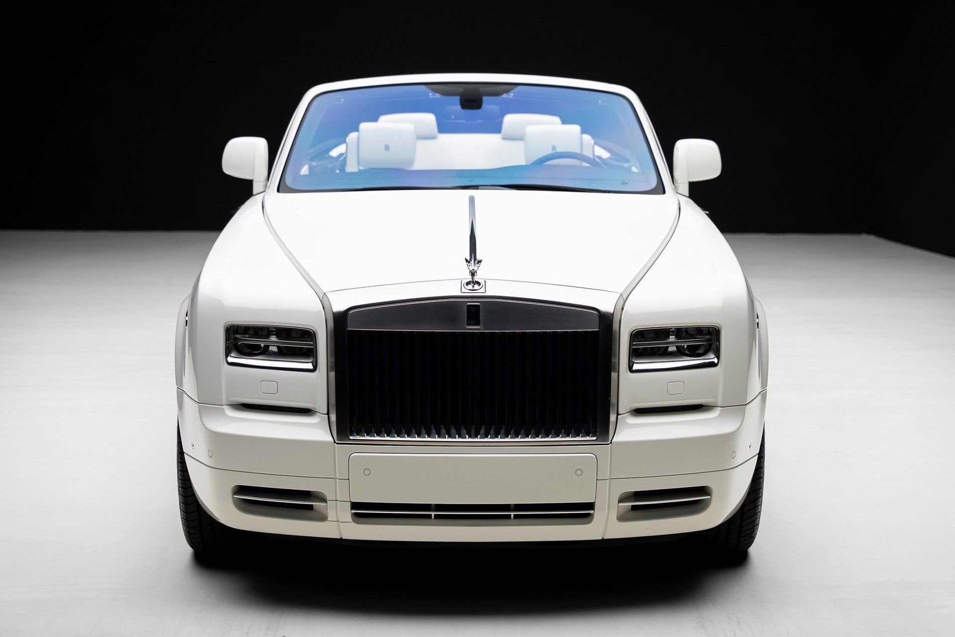 Used 2013 Rolls-Royce Phantom Drophead Coupe image 9