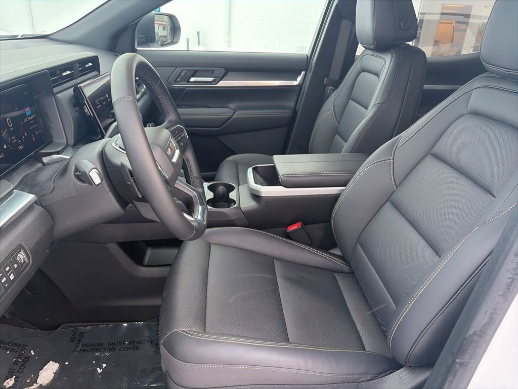 Used 2026 GMC Terrain Elevation w/ Elevation Premium Package image 12