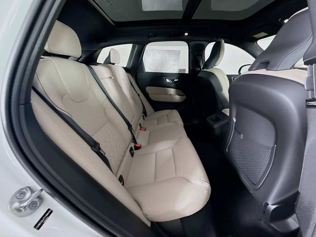 New 2026 Volvo XC60 B5 Core image 26