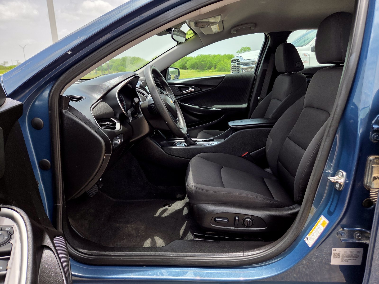 Used 2024 Chevrolet Malibu LT FWD image 13