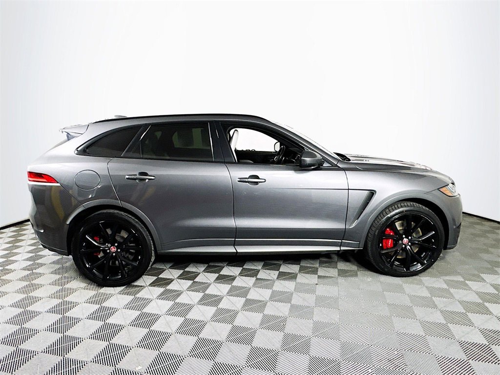 Used 2019 Jaguar F-PACE SVR image 8