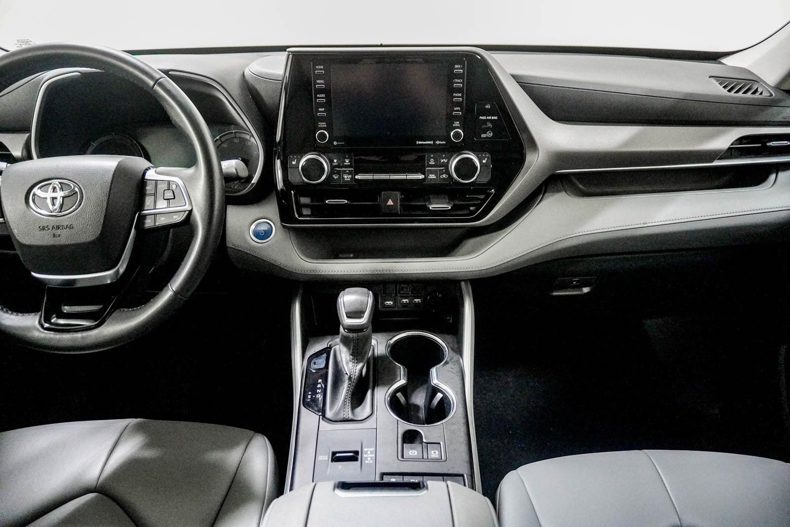 Used 2020 Toyota Highlander XLE image 23