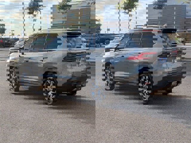 Used 2025 Toyota Grand Highlander FWD image 4