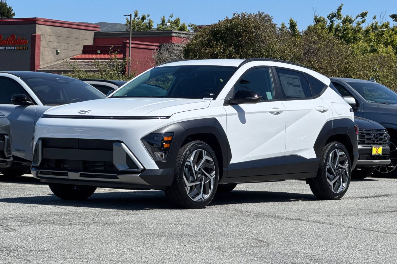 New 2026 Hyundai Kona SEL Premium FWD image 8