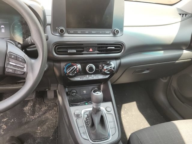 Used 2023 Hyundai Kona SEL w/ Cargo Package FWD image 8
