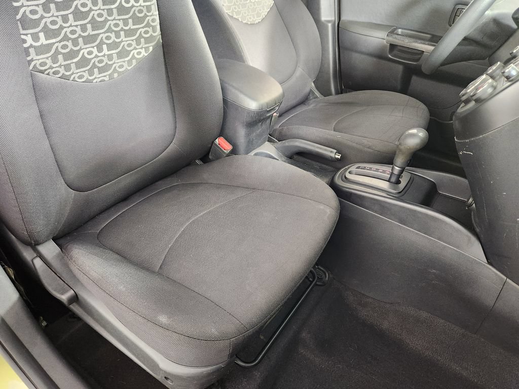 Used 2010 Kia Soul + FWD image 10