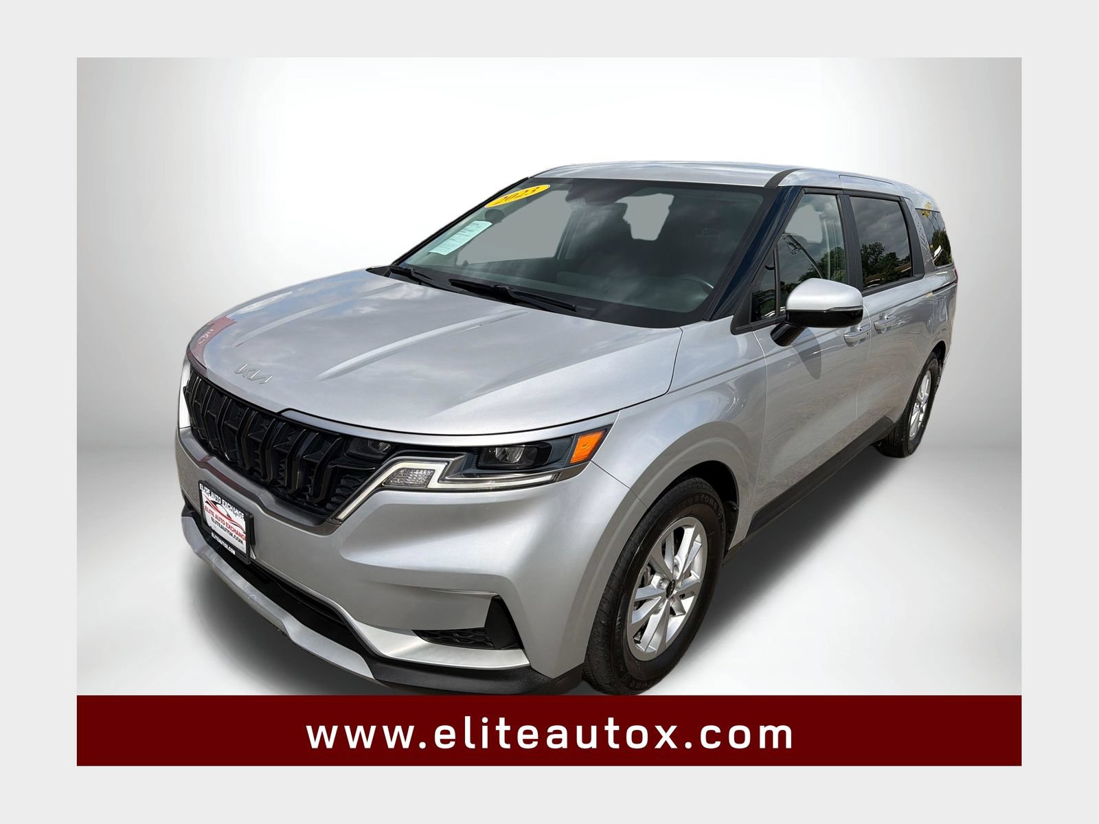 Used 2023 Kia Carnival LX FWD 360° Tour