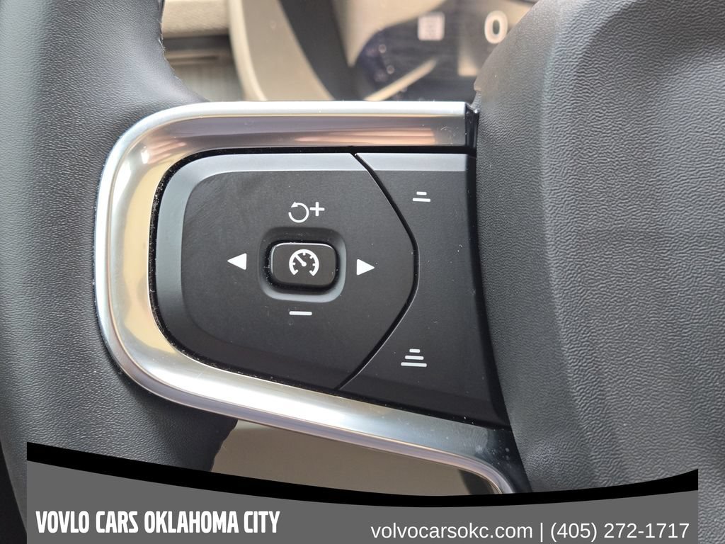 Certified 2023 Volvo XC40 B4 Plus w/ Driver Assist Package FWD image 30