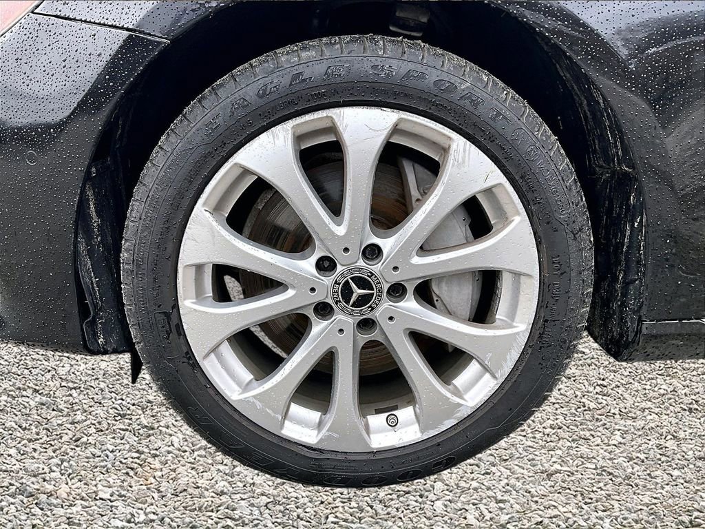 Used 2017 Mercedes-Benz E 300 4MATIC w/ Premium 1 Package image 9