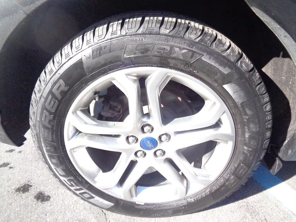 Used 2015 Ford Edge Titanium AWD/4WD image 4