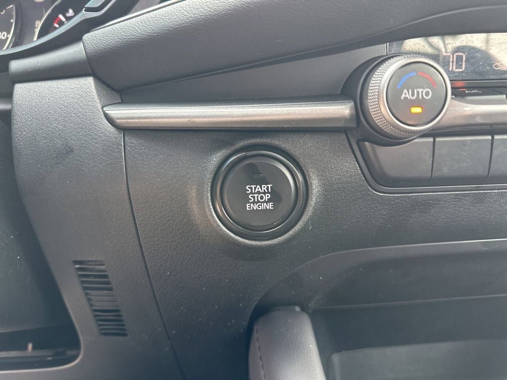 Used 2024 MAZDA MAZDA3 s FWD image 22